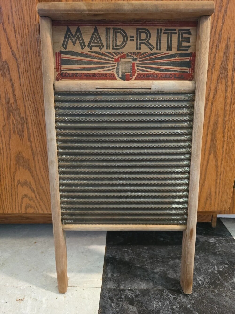 Antique vintage maid-rite columbus washboard co standard family size no 2072